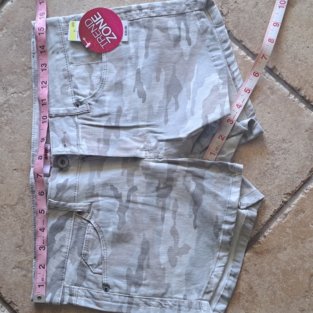 NWT camo denim shorts size 9